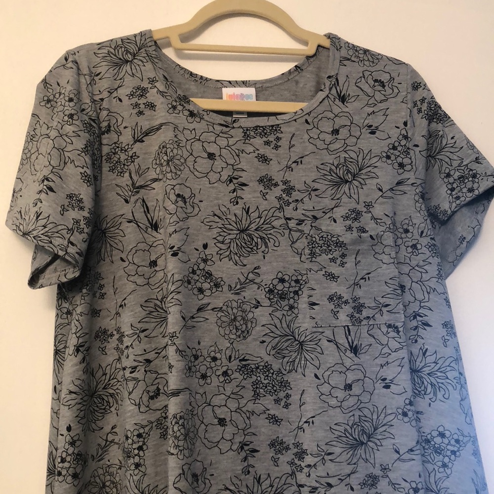 High-Low Women's Floral Tee Dress in Gray